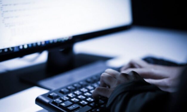 Hackers que invadiram sistema do governo roubaram dinheiro de pagamento dos servidores