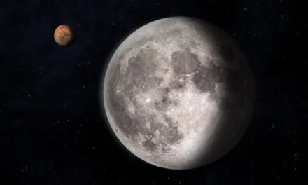 Céu deste domingo (2) traz conjunção entre Lua e Marte