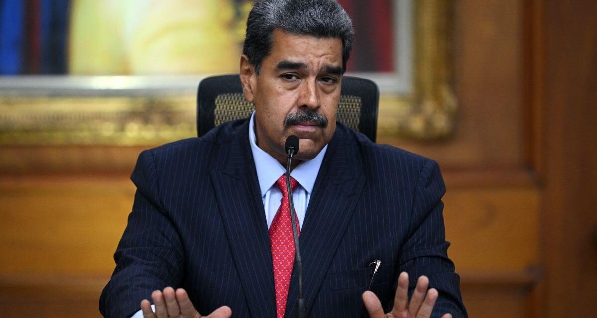 Nicolás Maduro pede que venezuelanos abandonem WhatsApp e Instagram