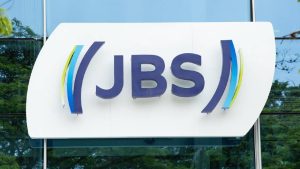 Depois dos bancos, é a vez da Moody’s melhorar sua visão sobre a JBS