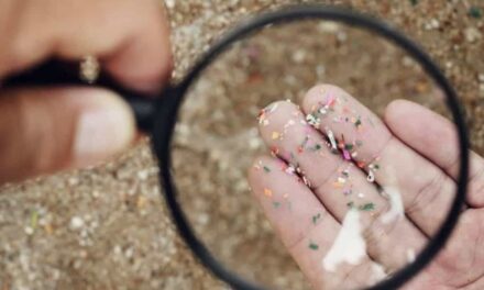 Microplásticos afetam a formação de nuvens, diz estudo