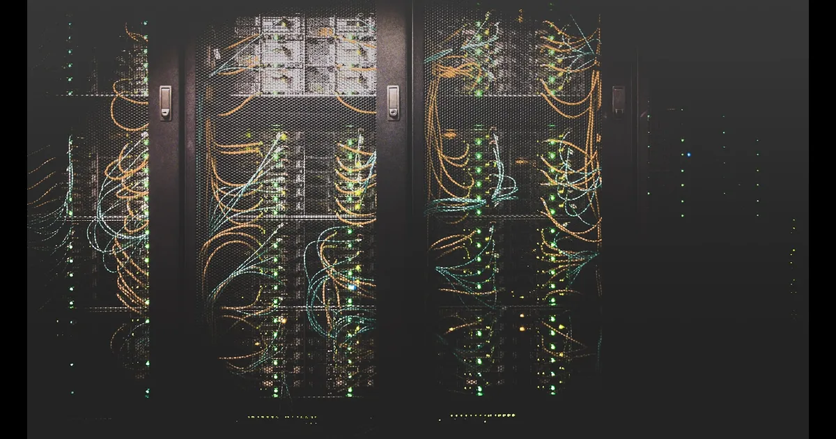 Servidores de data center - review da hospedagem Hostinger 2026